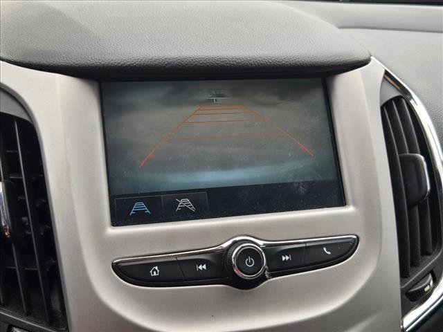 Used 2017 Chevrolet Cruze LS FWD image 15