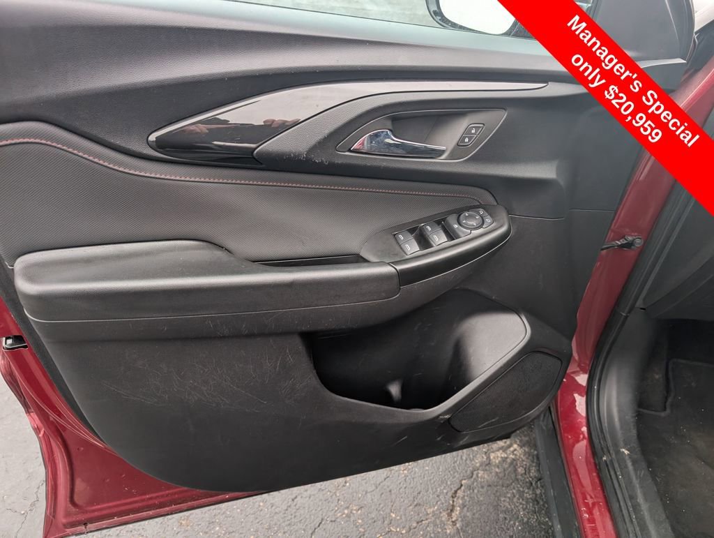 Used 2023 Chevrolet TrailBlazer RS w/ Convenience Package image 13