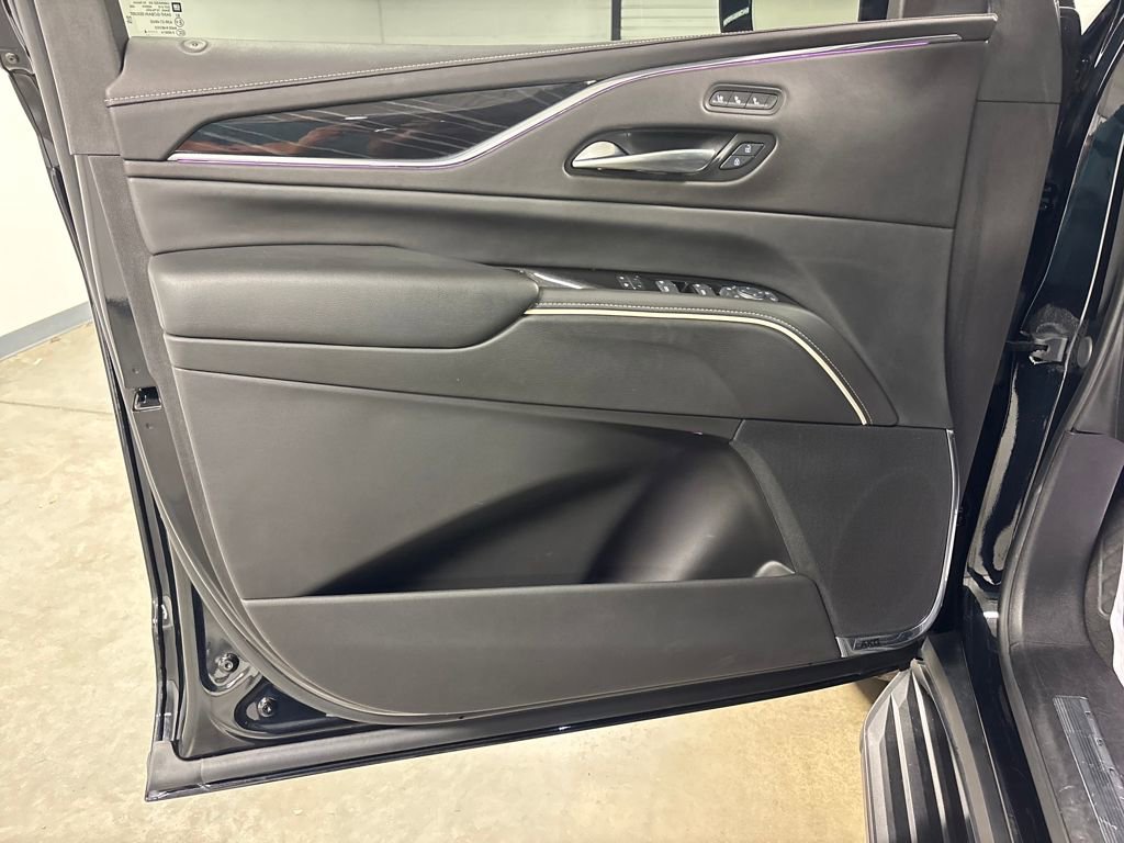 Certified 2024 Cadillac Escalade Sport image 23
