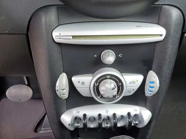Used 2009 MINI Cooper Hardtop FWD image 18