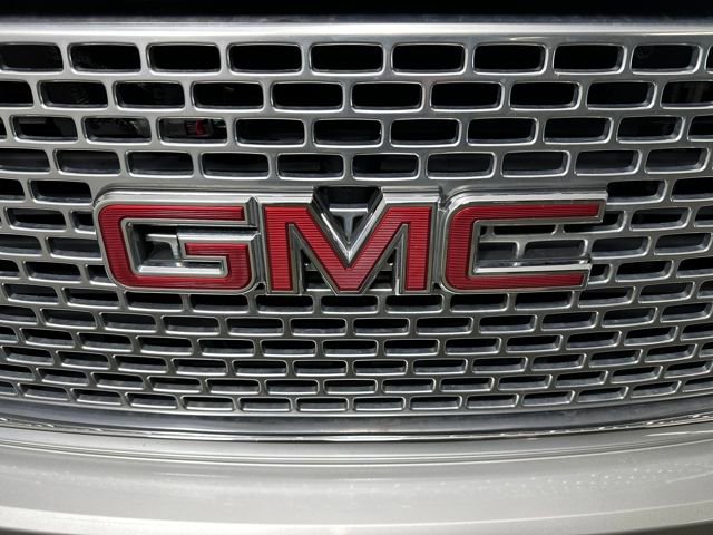 Used 2017 GMC Yukon Denali w/ Open Road Package image 9