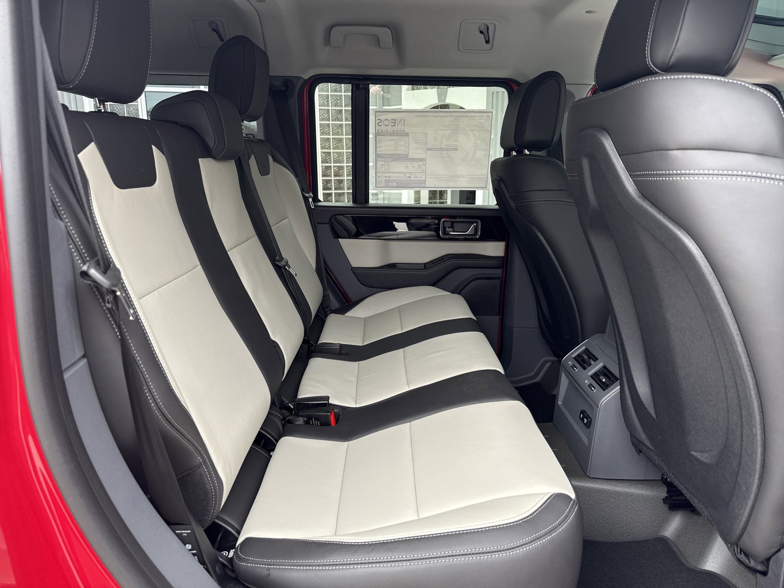 Used 2025 INEOS Grenadier Station Wagon AWD/4WD image 29