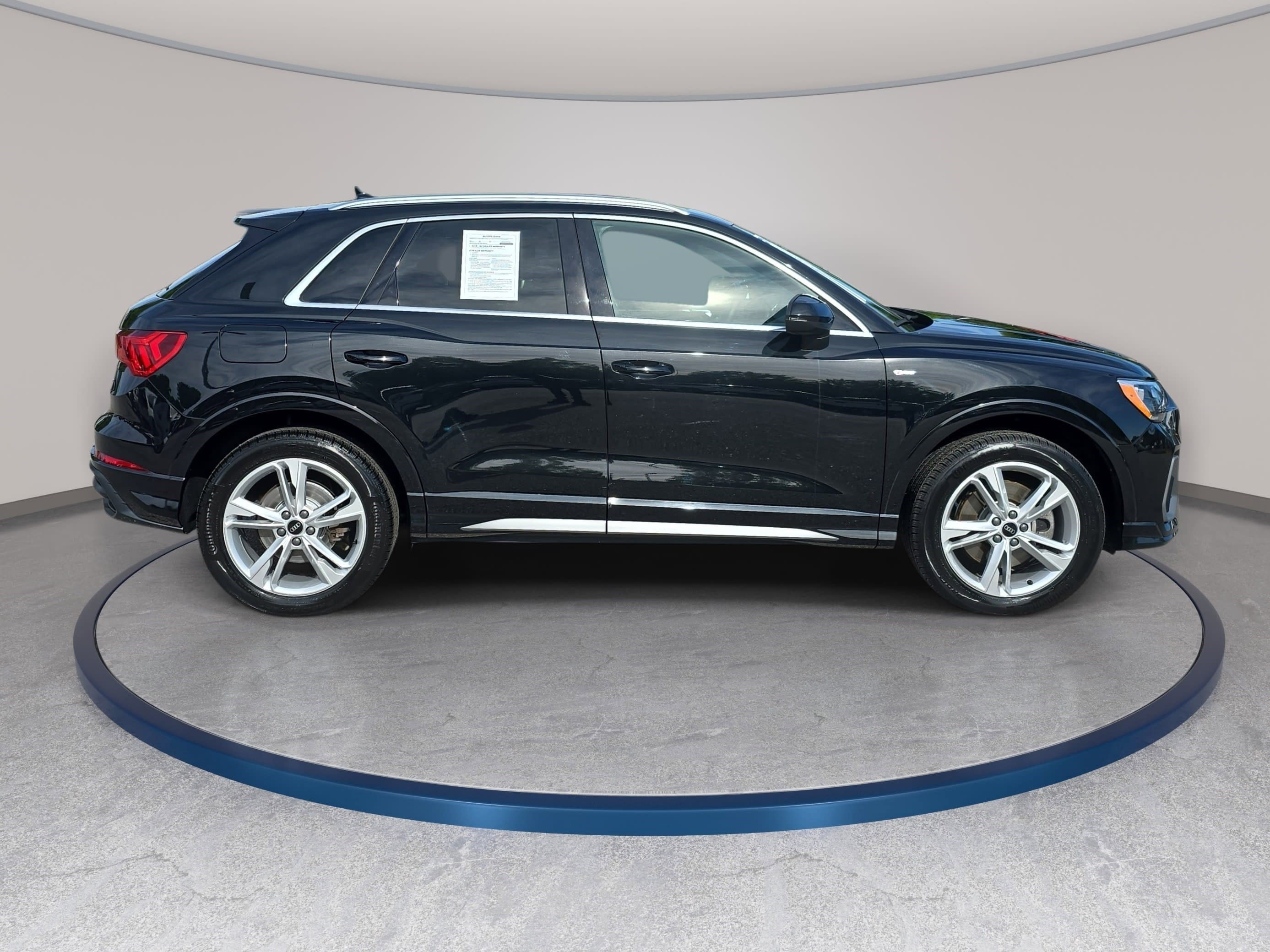 Used 2022 Audi Q3 2.0T Premium w/ Convenience Package AWD/4WD image 8