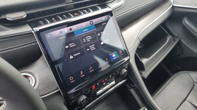 Certified 2023 Jeep Grand Cherokee L Limited w/ Luxury Tech Group II image 19