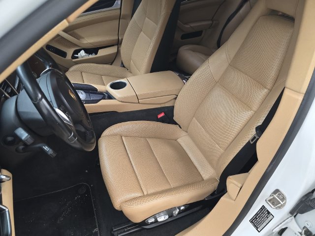 Used 2015 Porsche Panamera RWD image 15