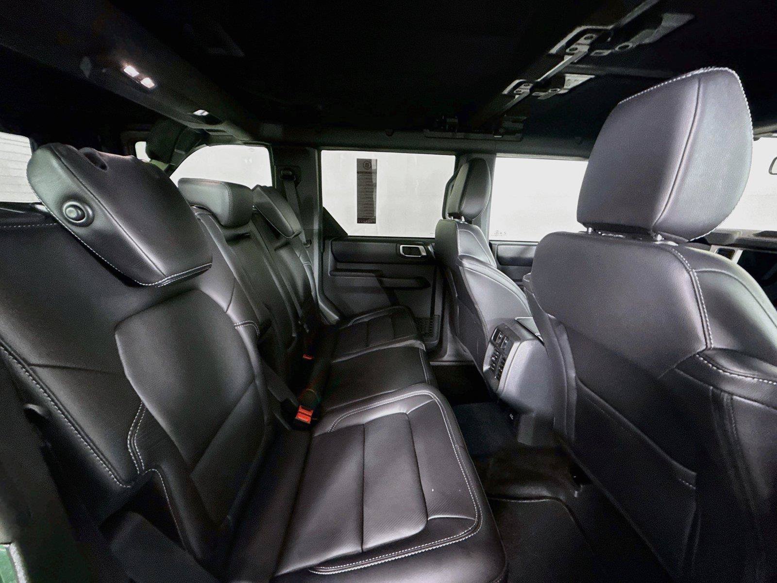 Used 2025 Ford Bronco Outer Banks AWD/4WD image 38