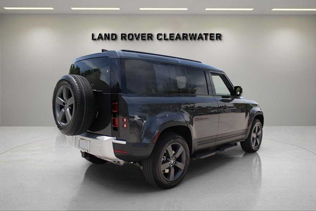 New 2025 Land Rover Defender 110 S AWD/4WD image 5