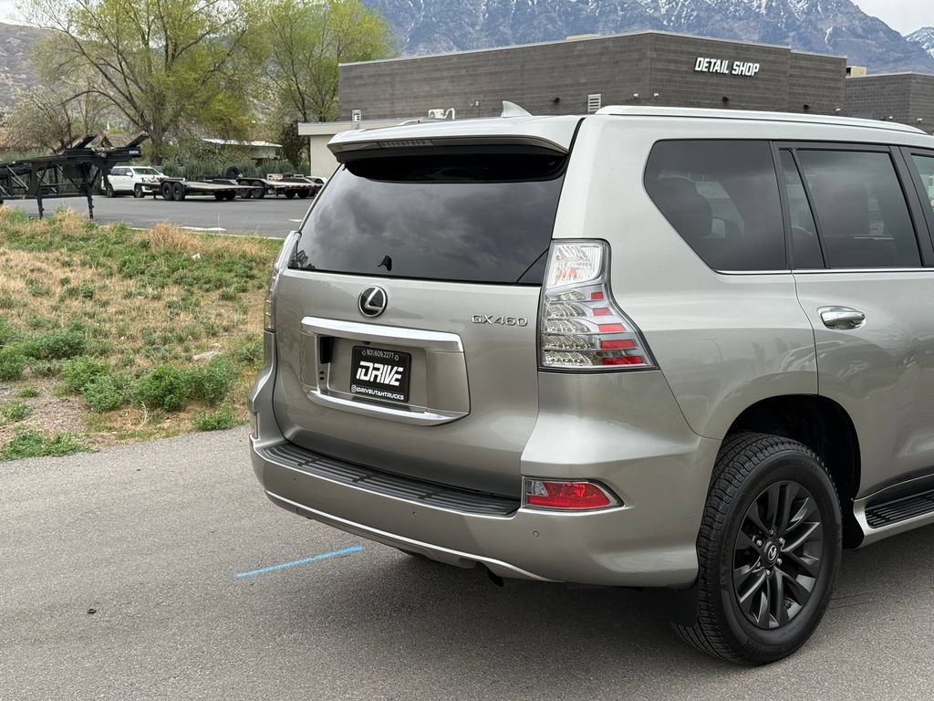 Used 2020 Lexus GX 460 Premium w/ Premium Package AWD/4WD image 10