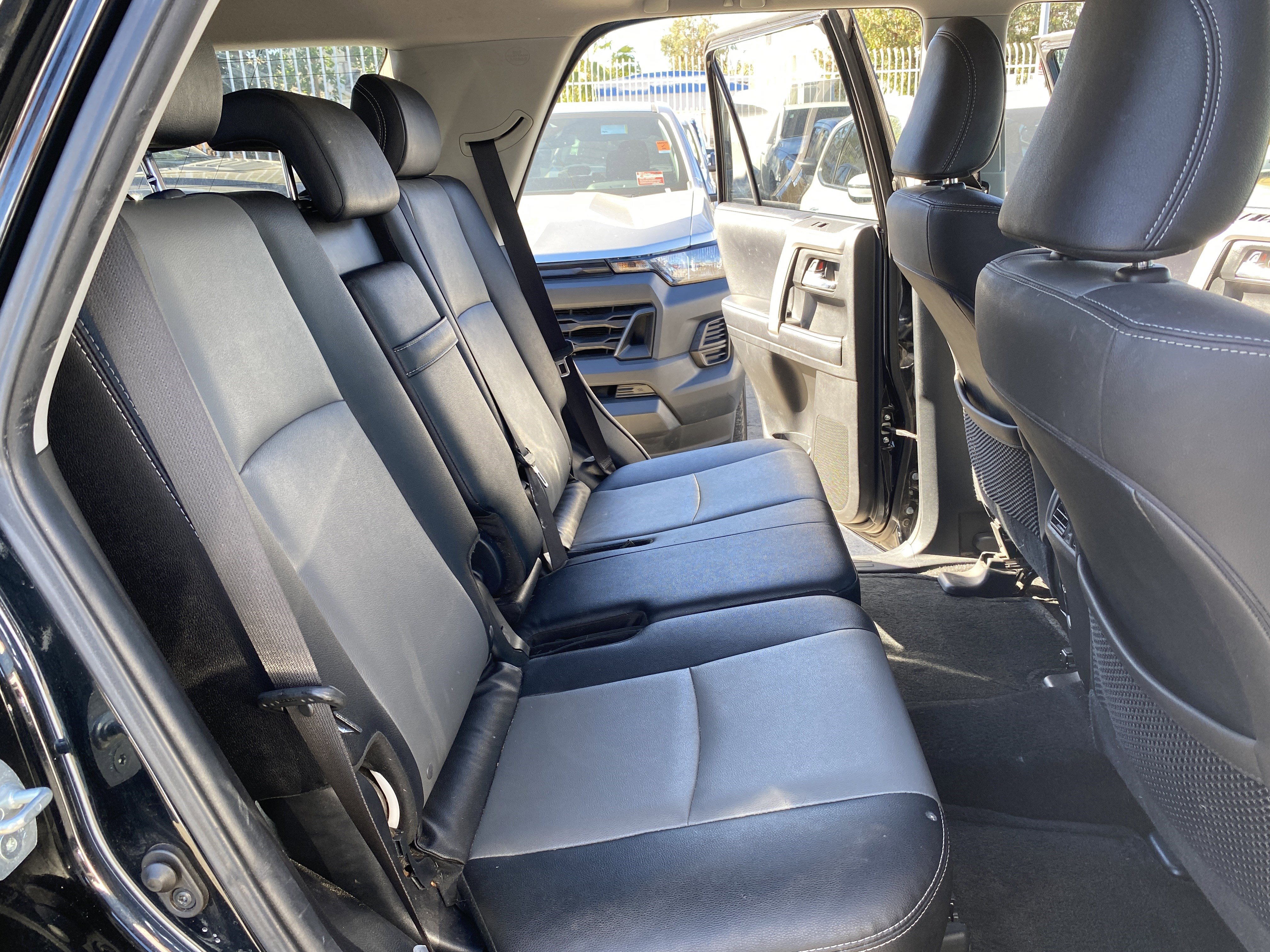 Used 2019 Toyota 4Runner SR5 Premium image 16