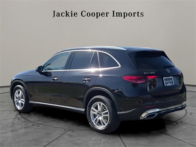 New 2025 Mercedes-Benz GLC 300 4MATIC image 3