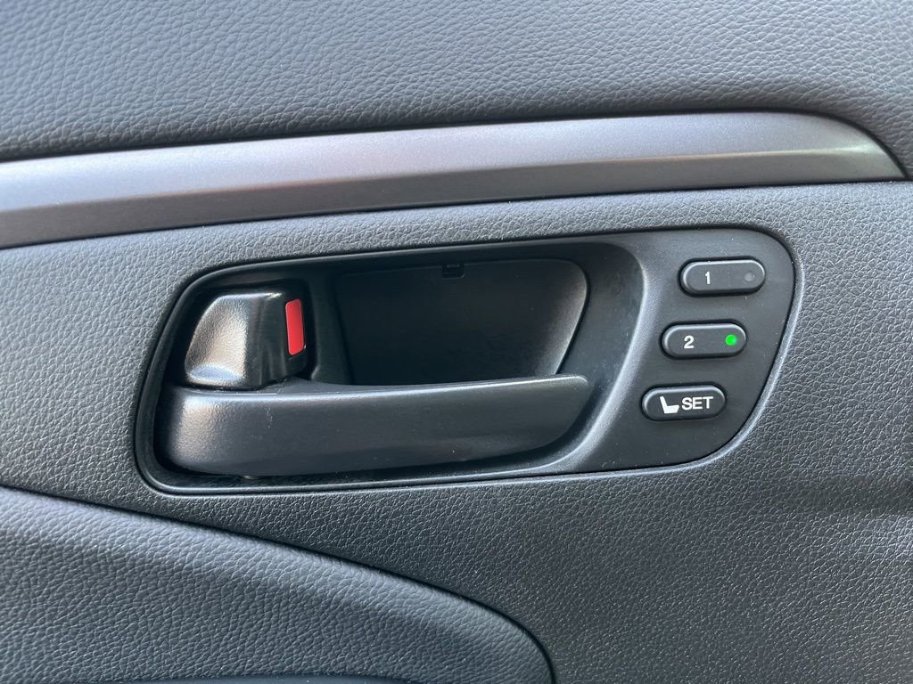 Certified 2023 Honda Passport EX-L image 12