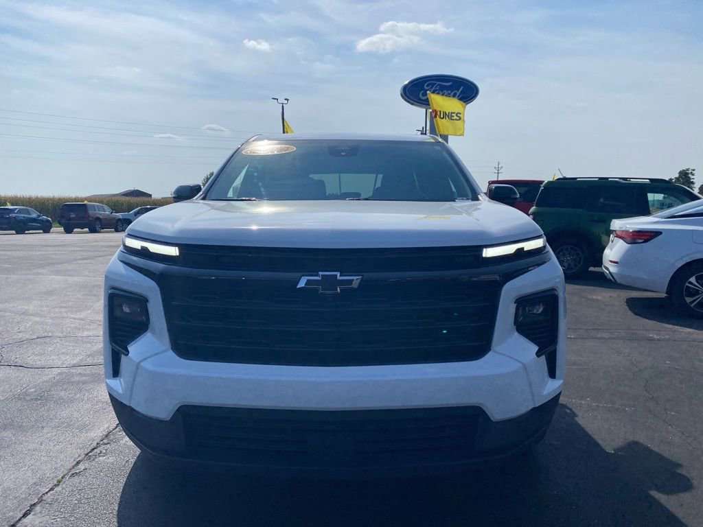 Used 2025 Chevrolet Traverse LT w/ Midnight/Sport Edition image 15