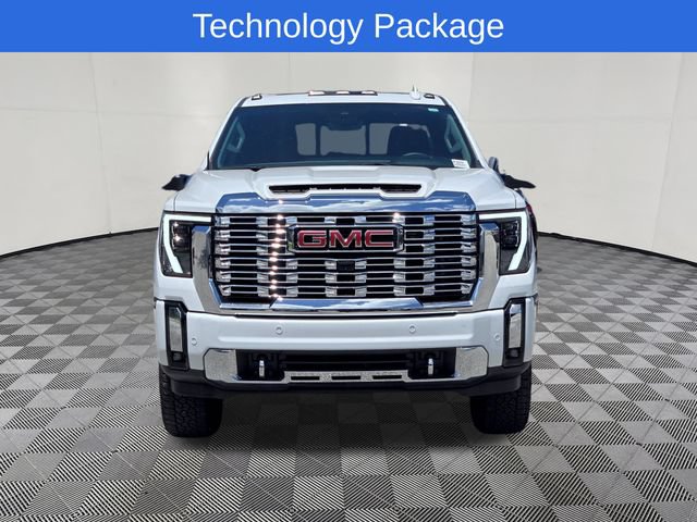 Used 2024 GMC Sierra 3500 Denali w/ Denali Reserve Package AWD/4WD image 2