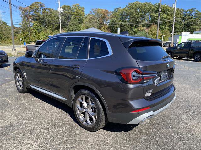 Used 2024 BMW X3 xDrive30i w/ Premium Package w/ZPA image 3