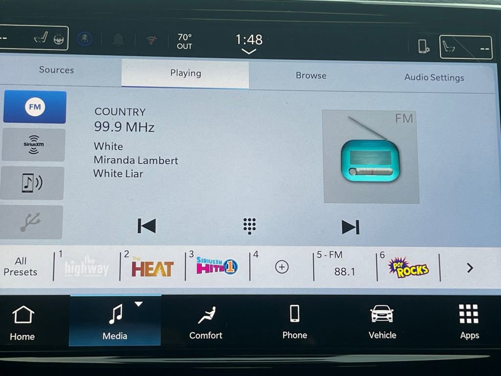 New 2026 Chrysler Pacifica Select image 8