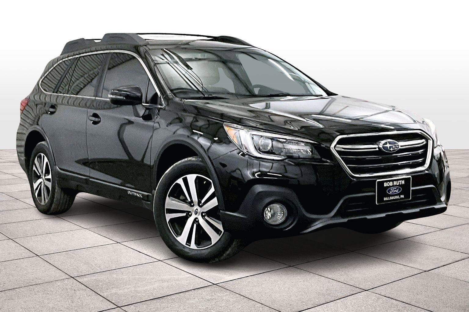 Used 2018 Subaru Outback 2.5i Limited image 3