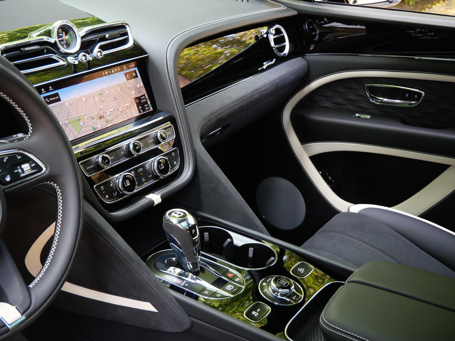 New 2026 Bentley Bentayga Speed AWD/4WD image 14