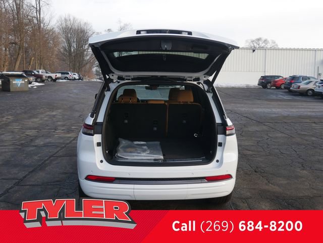 New 2026 Jeep Grand Cherokee Summit image 18