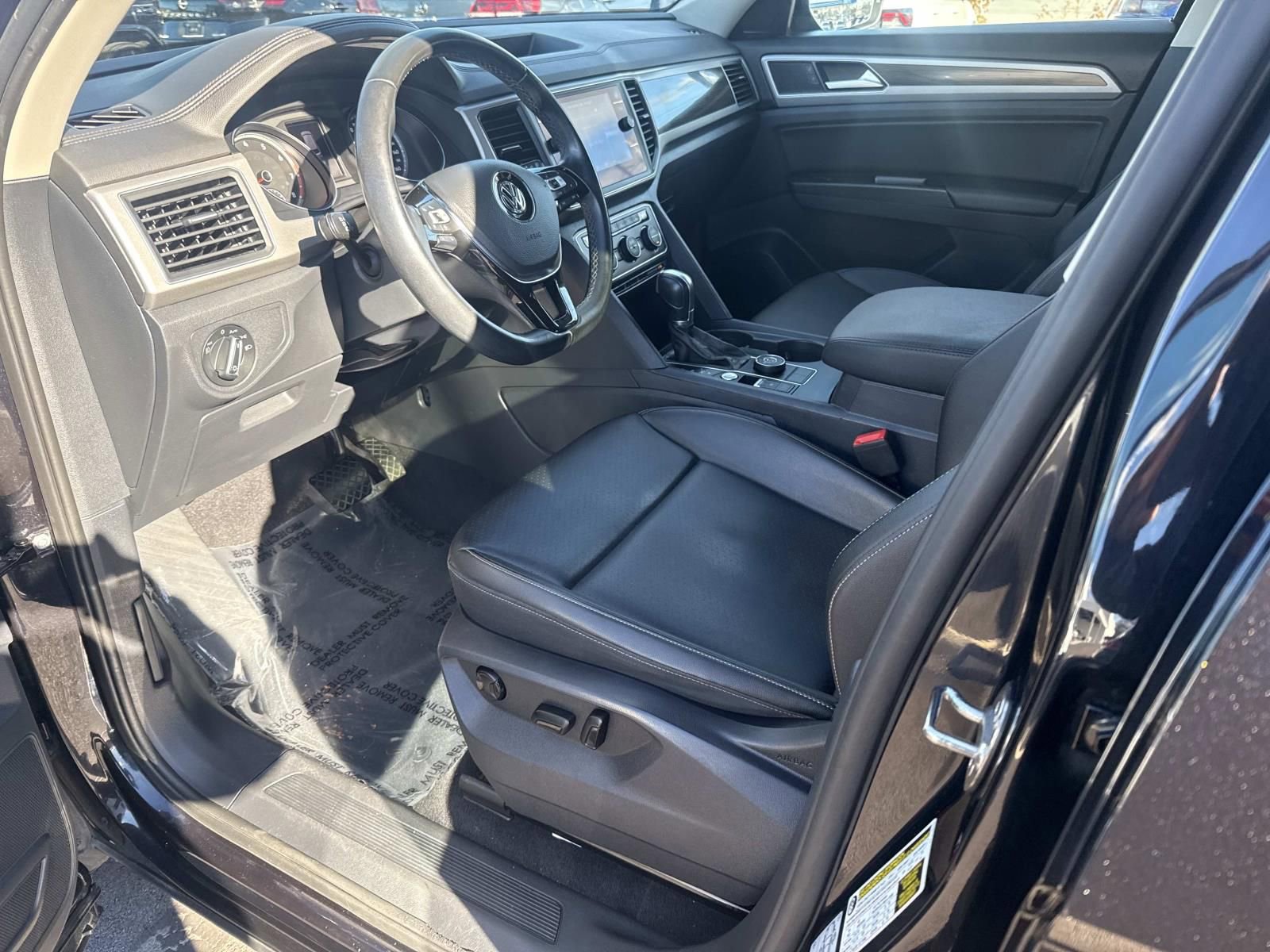 Used 2019 Volkswagen Atlas SE w/ Towing Package image 20