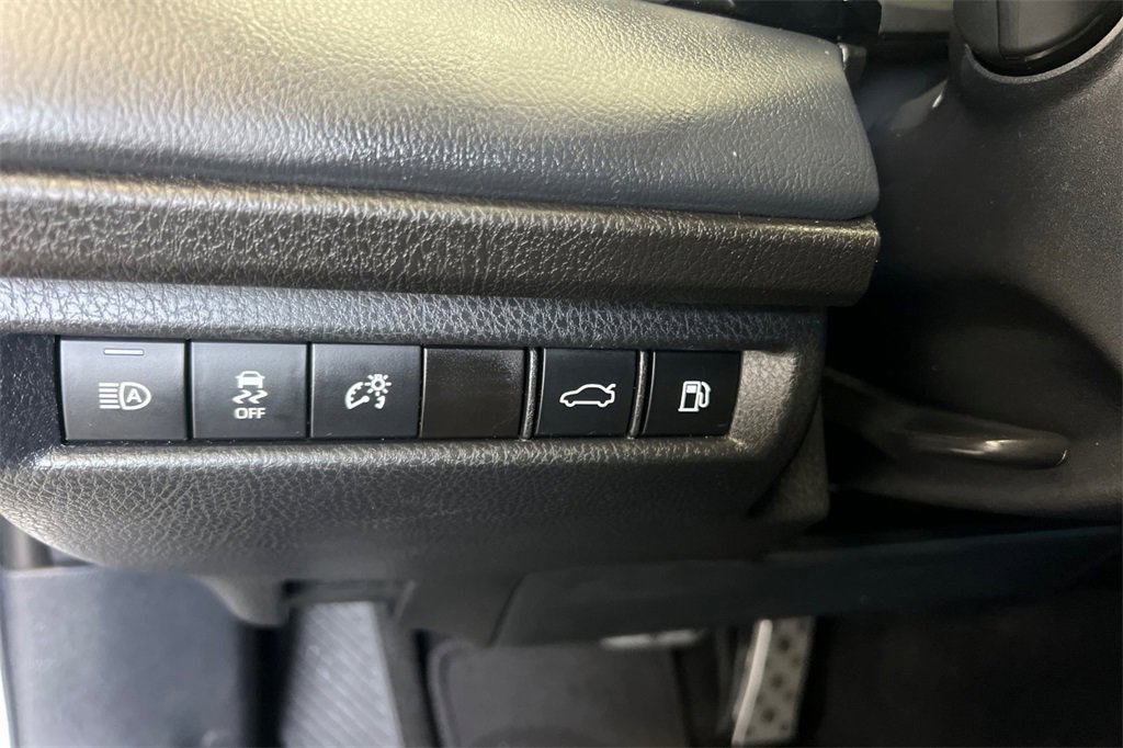 Used 2025 Toyota Camry XSE image 30