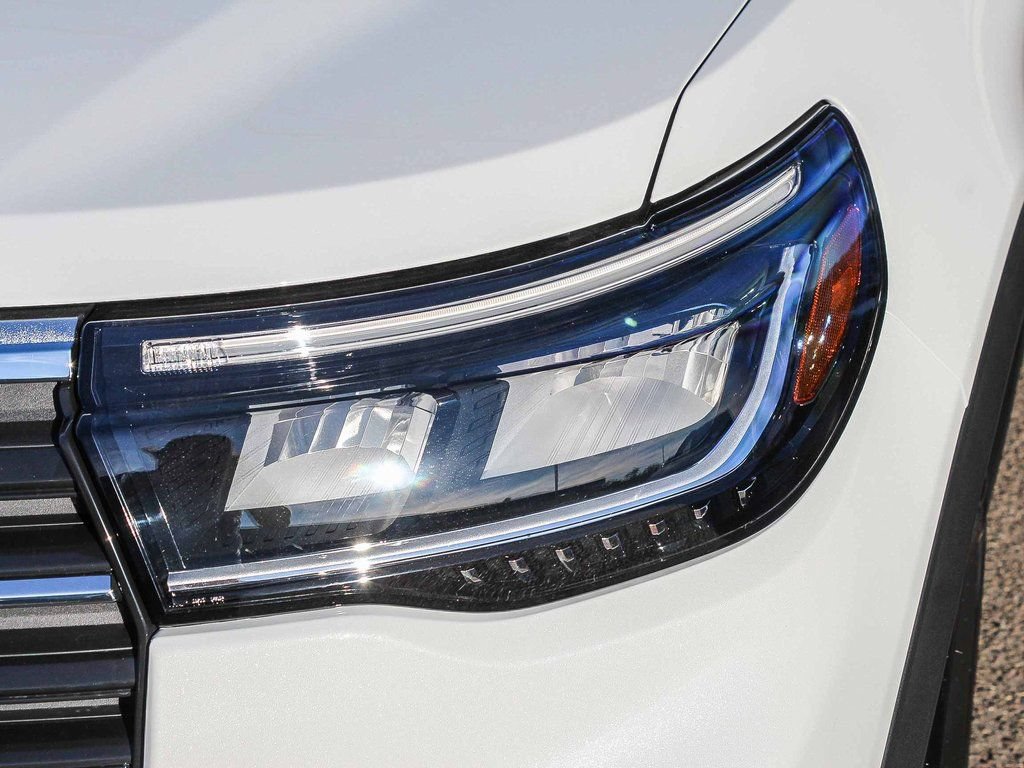 New 2026 Ford Explorer Active w/ Active Comfort Package RWD image 4