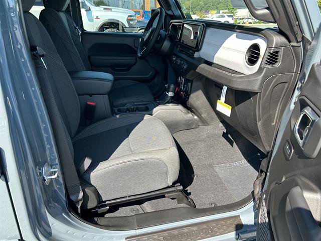 New 2025 Jeep Gladiator Willys image 14