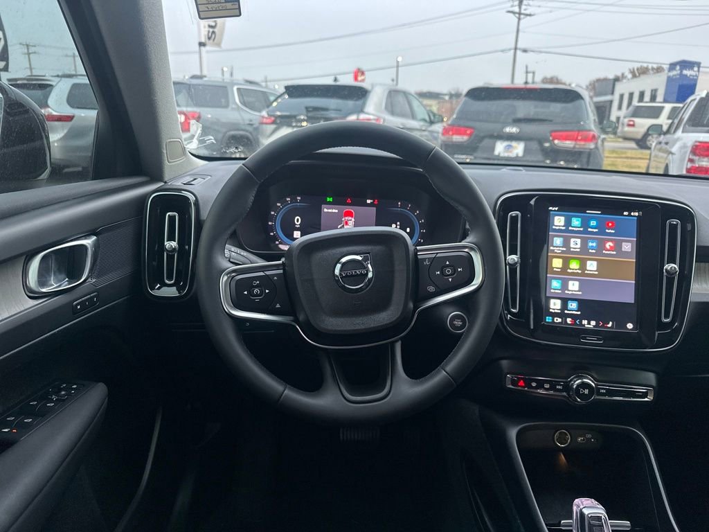 Used 2023 Volvo XC40 B5 Plus w/ Protection Package Premier image 52