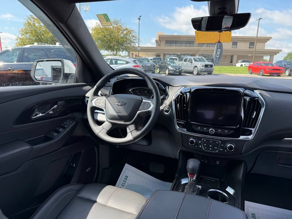 Used 2023 Chevrolet Traverse RS w/ LPO, Floor Liner Package AWD/4WD image 39