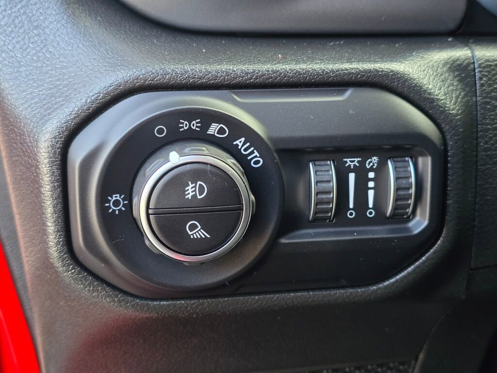 Used 2022 Jeep Gladiator Sport image 22