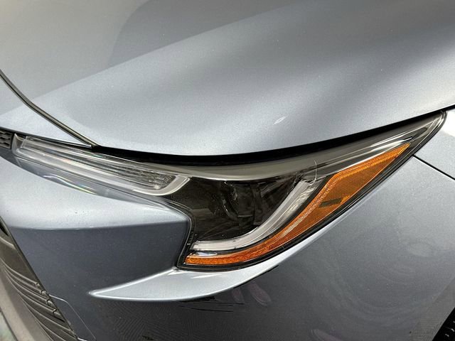 Used 2023 Toyota Corolla LE FWD image 3
