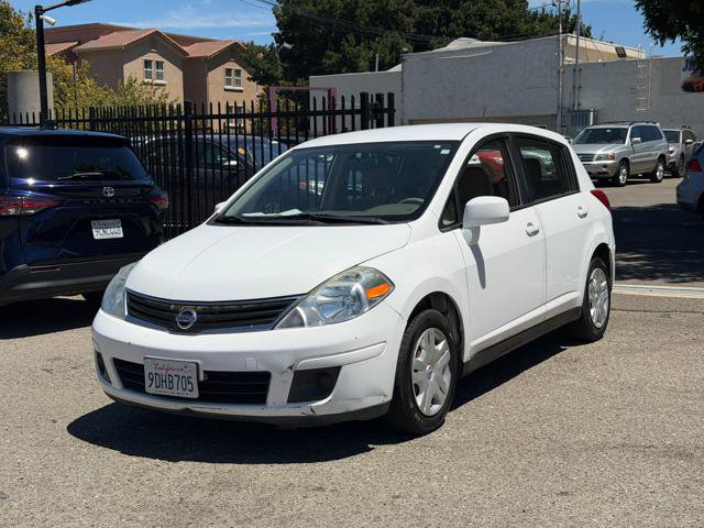 Used 2011 Nissan Versa 1.8 S FWD image 1