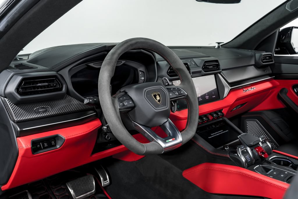 Used 2025 Lamborghini Urus S AWD/4WD image 13
