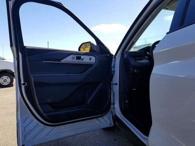 New 2026 Ford Explorer Active image 13