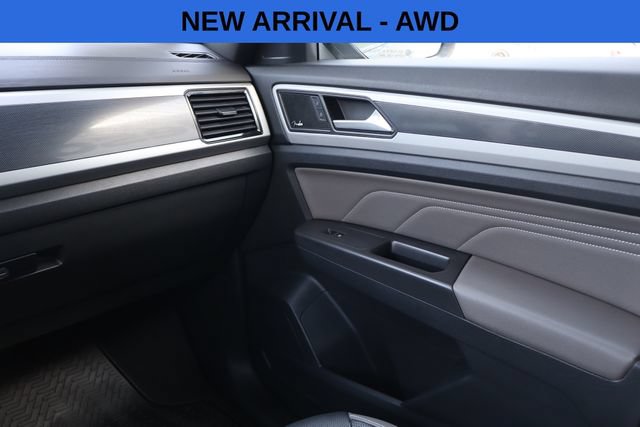 Used 2023 Volkswagen Atlas Cross Sport SEL Premium R-Line AWD/4WD image 9