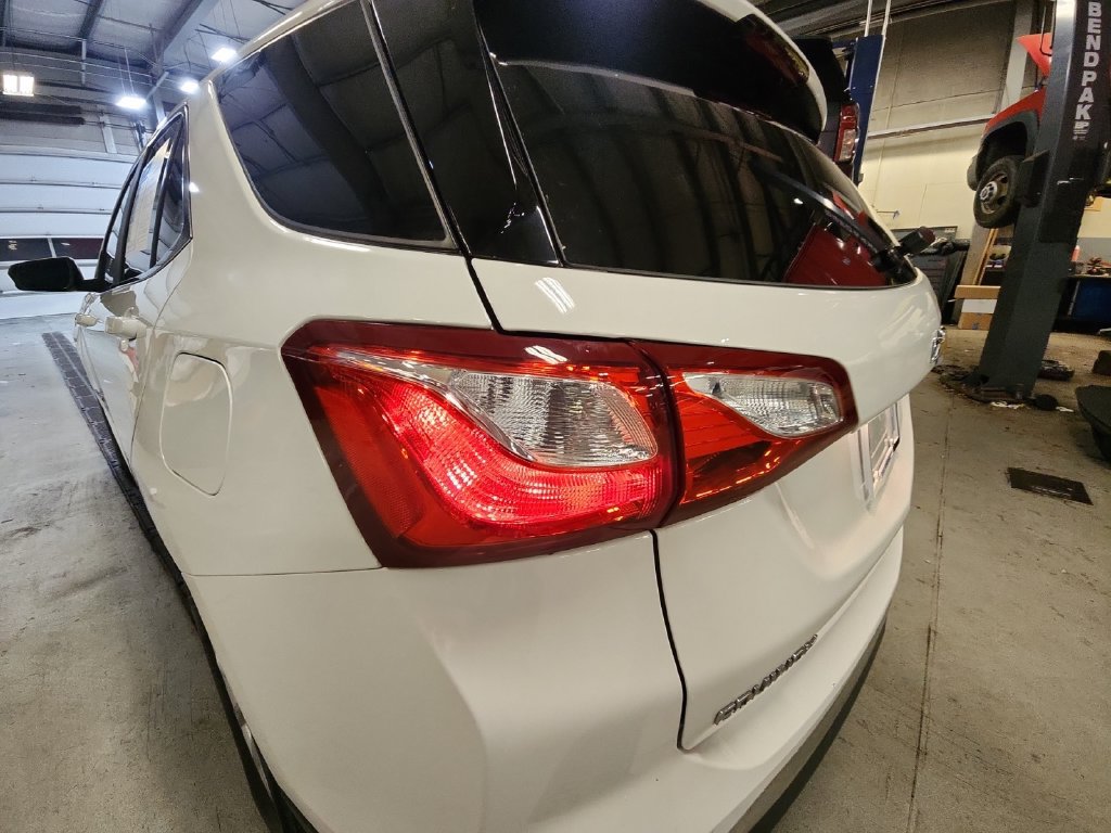 Used 2021 Chevrolet Equinox LT AWD/4WD image 32