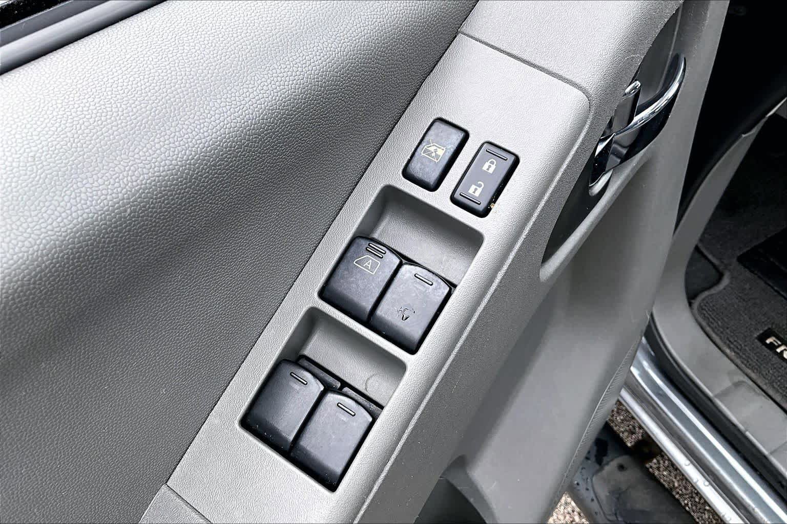 Used 2019 Nissan Frontier SV RWD image 34