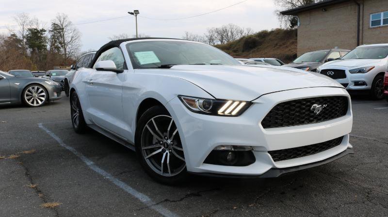 Used 2016 Ford Mustang Premium RWD image 4