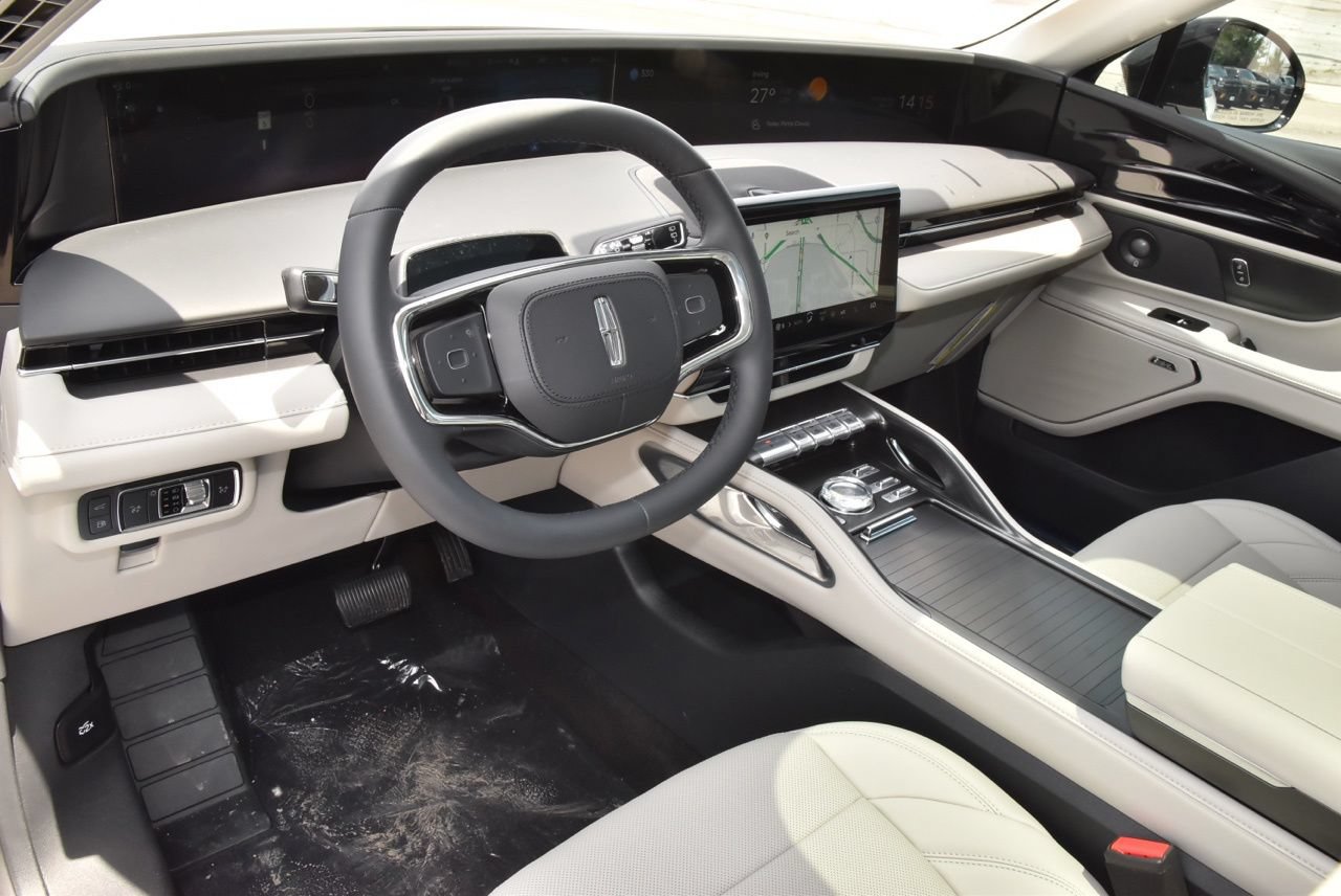 New 2026 Lincoln Nautilus Premier w/ Equipment Group 102A AWD/4WD image 34