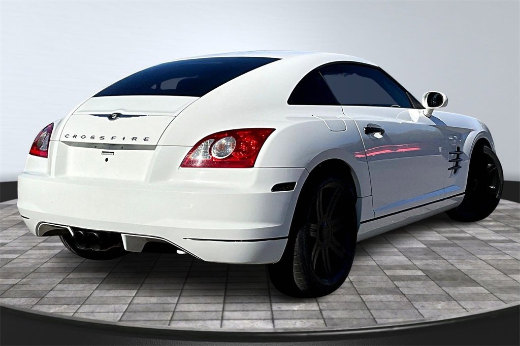 Used 2004 Chrysler Crossfire Coupe image 2