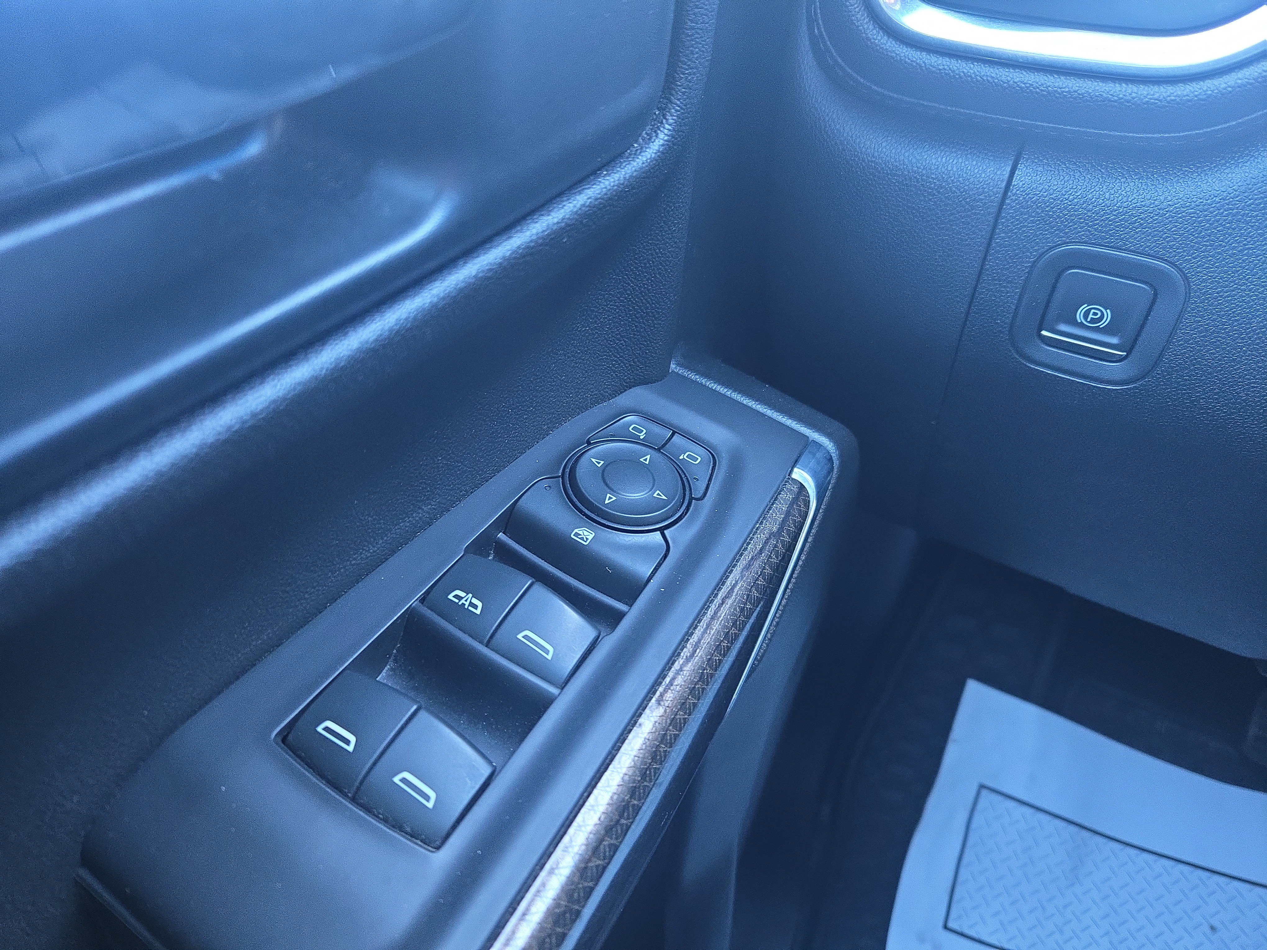 Certified 2020 Chevrolet Silverado 1500 LT w/ All-Star Edition image 13