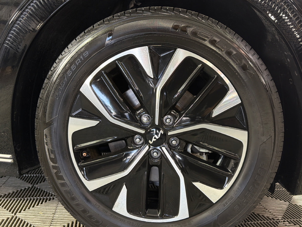 Used 2024 Kia EV6 Wind RWD image 39