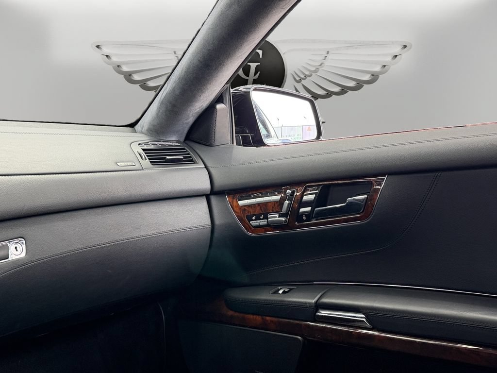 Used 2012 Mercedes-Benz CL 63 AMG image 27