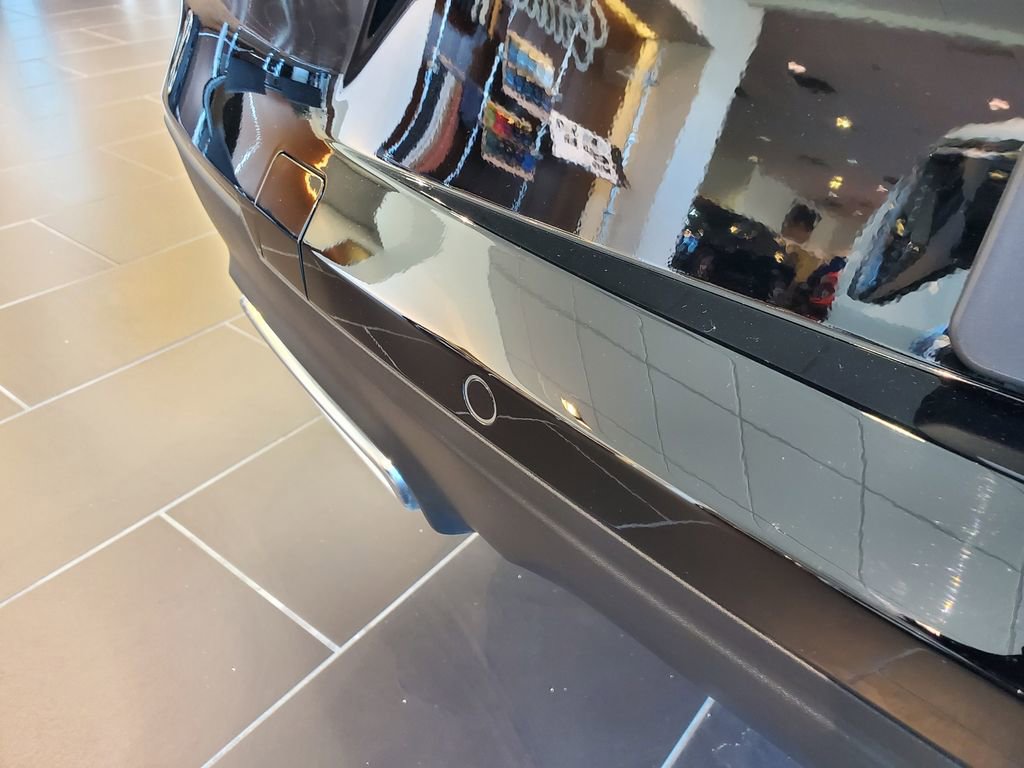 Used 2025 Cadillac CT4 Premium Luxury image 15