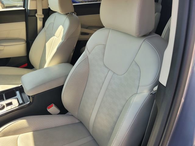 Used 2025 Kia Sorento SX FWD image 11