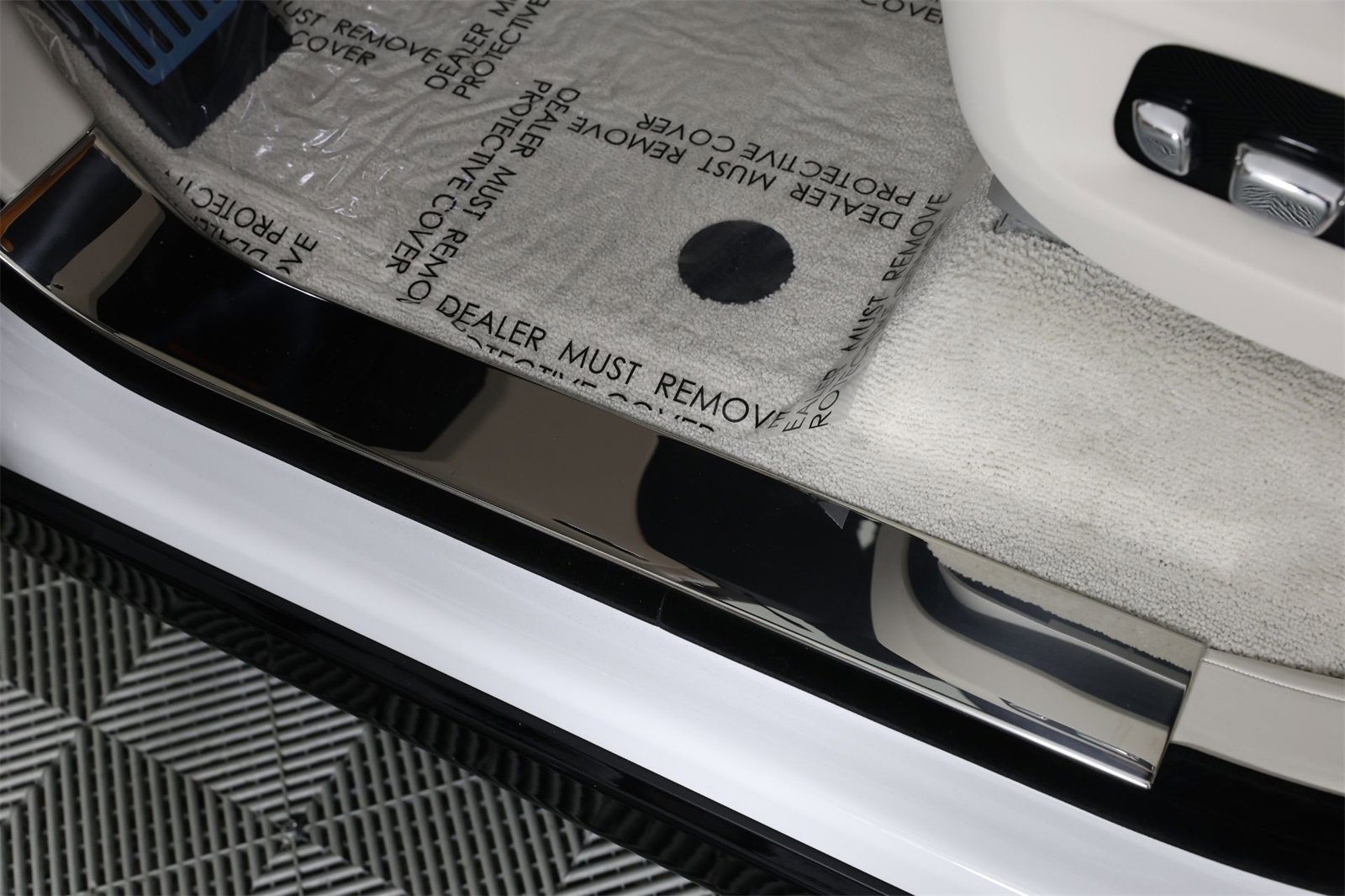 New 2026 Rolls-Royce Cullinan image 33