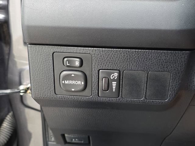 Used 2016 Toyota RAV4 LE FWD image 26