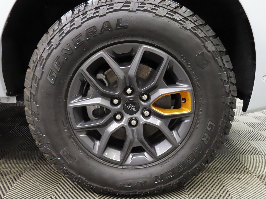 Used 2025 Ford Expedition Tremor image 8