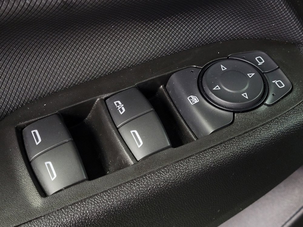 Used 2023 Chevrolet Equinox RS w/ RS Leather Package image 27