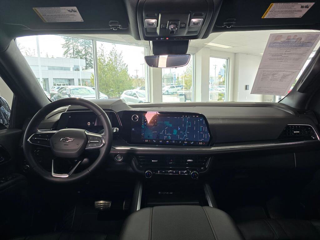 Used 2025 Chevrolet Tahoe RST w/ RST Performance Edition AWD/4WD image 24