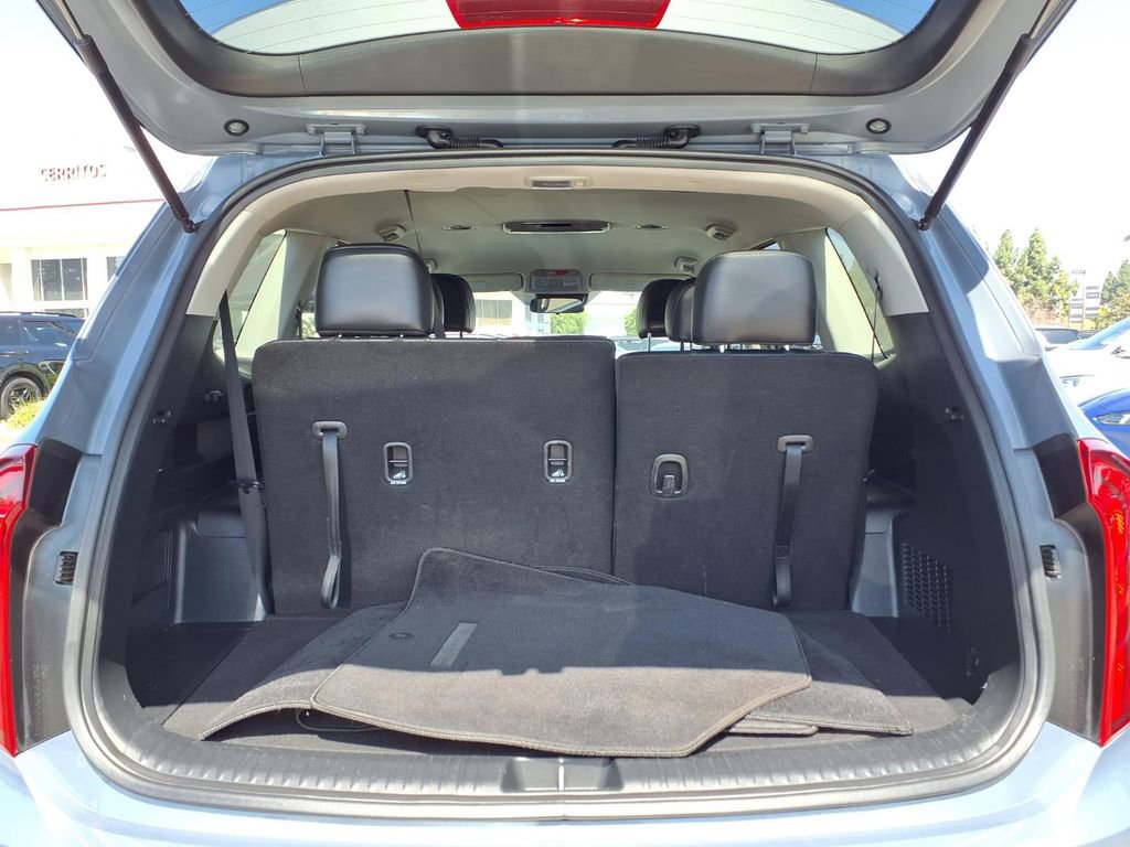 Used 2024 Kia Telluride S image 24